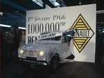 1000000ème Renault 4L produite 1966