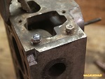 Soudage d'écrous sur des vis cassées - Culasse de moteur Billancourt de Renault 4