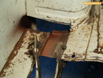 Réparation d'un passage de roue arrière sur une Renault 4 fourgonnette F4
