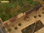 Restes des cales du caisson de pont arrière Sinpar retrouvées lors du démontage de la 4L F4