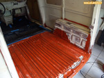 Traitement au Rustol CIP sur plancher arrière et passage de roue arrière - Renault 4