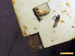 Découpe de la portière gauche pour réparation - 4L fourgonnette F4