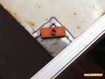 Découpe d'une rustine pour réparation de la portière gauche - 4L fourgonnette F4