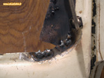 Réparation de la corrosion sur le pourtour de vitre de la portière gauche - 4L fourgonnette F4