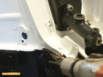 Reperçage d'une vis de pédale d'accelérateur de Renault 4L (cassée à cause d'un serrage bourrin!)