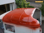 Traitement au Rustol CIP du toit d'une Renault 4 fourgonnette