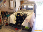 Préparation du redémarrage d'un moteur Billancourt de Renault 4L après restauration complète