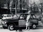 Opération Renault 4 "La Parisienne" - Elle prend le volant