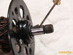 Dépose de la clavette de l'axe d'induit  sur une dynamo de Renault 4L