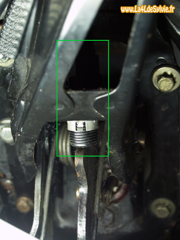 Brake hose clip/ Ressort de durite de frein – GARAGE ELM™